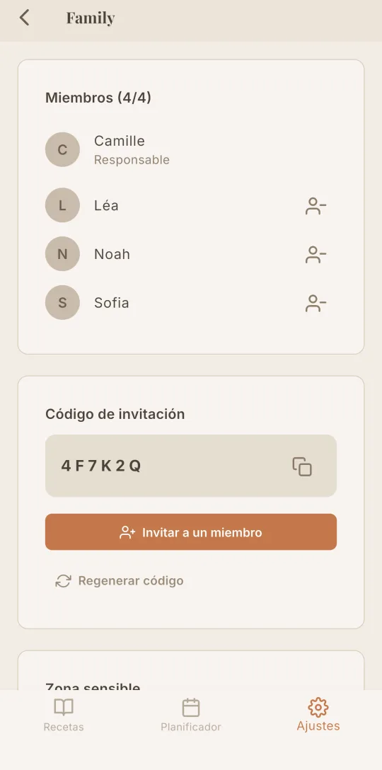 La pantalla Family de Cookfolio: los miembros del hogar y el código de invitación.